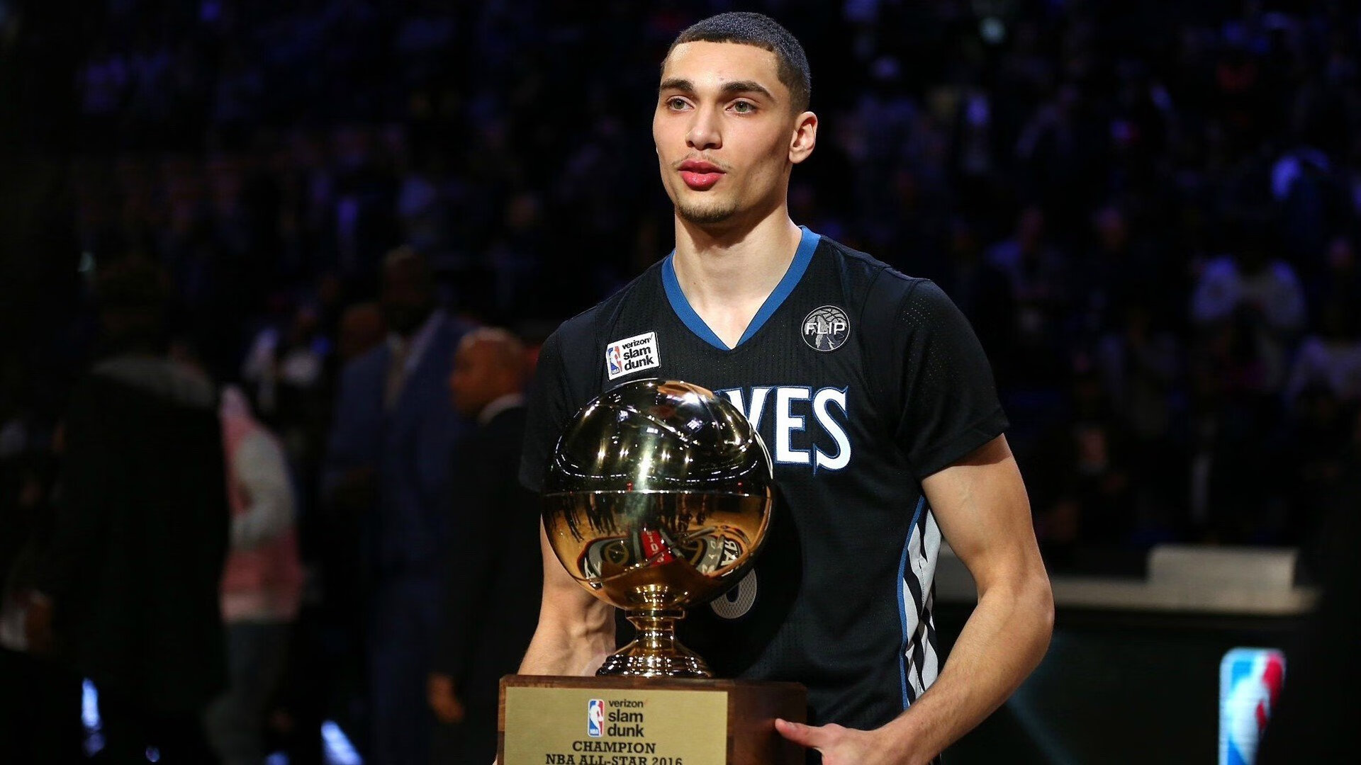 开云注册网址-影响深远：NBA推行“绿色出行”倡导环保生活，绿色出行倡导者